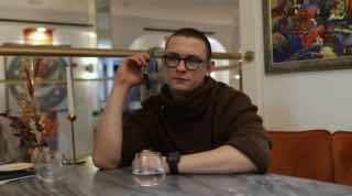 Актер Кологривый в «Банксте» поймал мошенников, выдававших себя за операторов связи