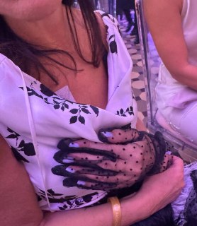 Ира Чайковская на ужине в «Баккаре» с капельницей: «Держимся!»