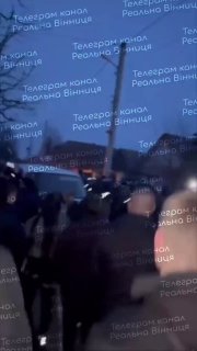 Толпа сельчан заблокировала автобус ТЦК в Винницкой области