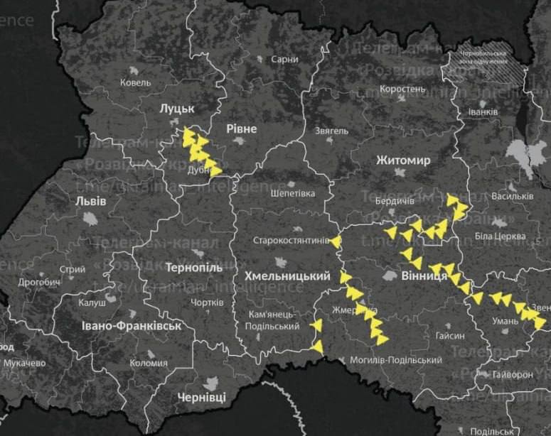 Над Украиной зафиксировали до 80 дальнобойных дронов: взрывы в Житомире и Хмельницком