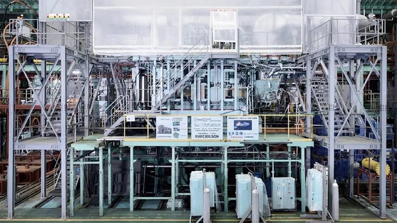 Первый в мире водородный двигатель для грузовых судов протестирован в Японии