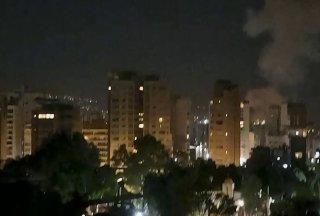 Главные новости ночи: эскалация конфликта на Ближнем Востоке, удары по Ирану и Кувейту, гибель чиновника