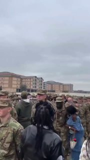 Сатирический призыв к майдану в Вашингтоне через исторические аллюзии