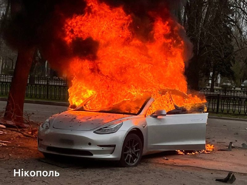 Атака FPV-дрона в Никополе: 11 пострадавших и разрушения