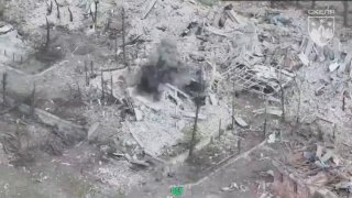 Враг показал руины Купянской больницы после боев