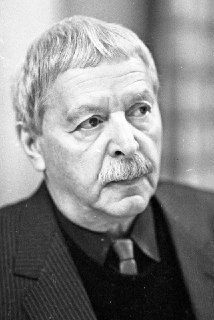 Стихотворение Юрия Левитанского «Литературный салон»