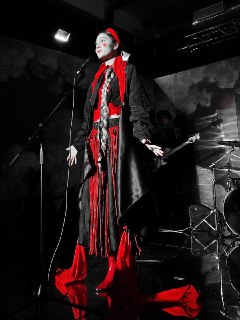 Мюзикл о казаках и поиске себя: рецензия на «Сказ о потерянной земле»