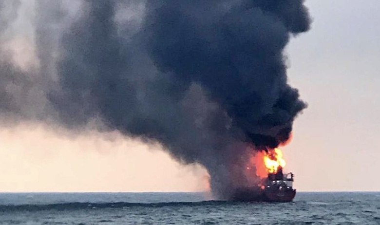 Атака на танкер в Босфоре: удар по НАТО и логистике Европы