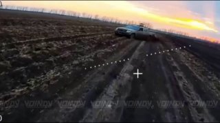 Уничтожение пикапа с живой силой противника операторами БПЛА в Днепропетровской области