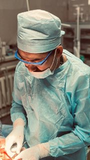 Военный хирург спас семилетнего мальчика после атаки БПЛА в Запорожской области